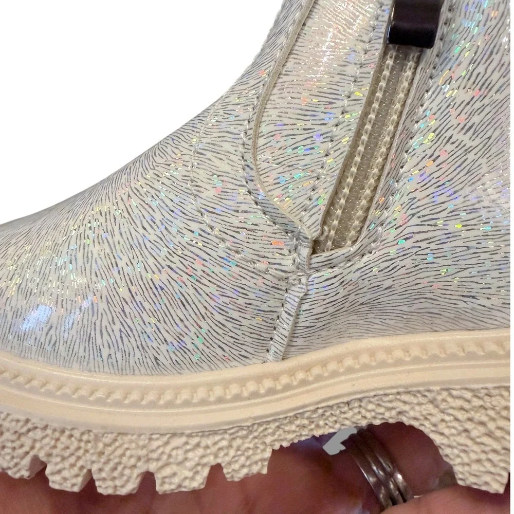 NIB Kids Girls Iridescent Glitter Winter Boots Side Zip Comfort Warm Sz 8